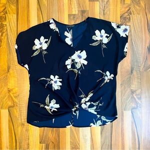 Short Sleeve Blouse with Knot